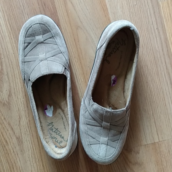 Shoes - Picture 5 of 5